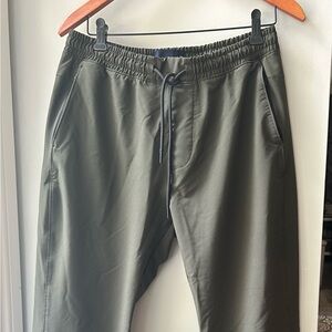 Abercrombie & Fitch Olive Green Men’s Jogger Pants - Men’s Size Medium